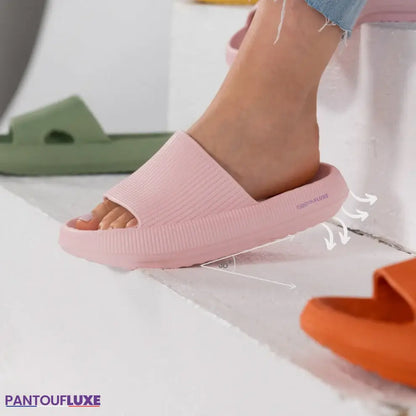 PantoufLuxe™ – Sandales Orthopédiques Légères Effet Nuage